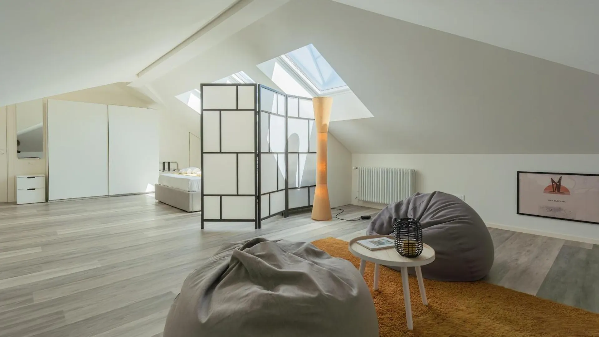 Manaraquattro - Apartment With Free Parking And View In Como, Near The Center - Lake Como 0*,  Itália